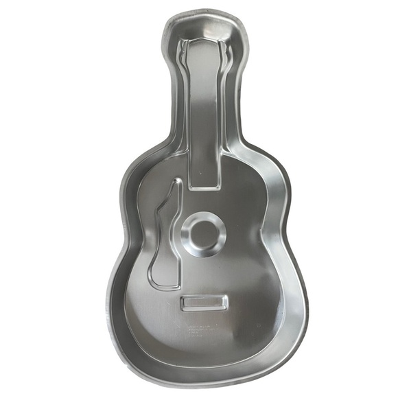 Guitar Cake Pan Vintage Decorating Tin - Picture 1 of 5